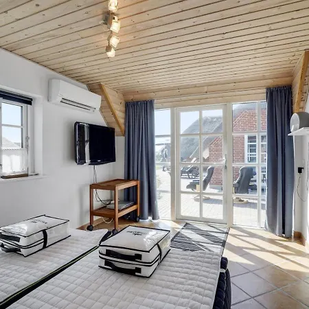 Lavina - 950m From The Sea In Western Jutland By Interhome * Hvide Sande