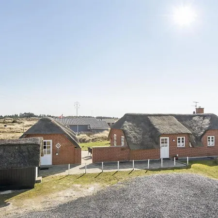 Lavina - 950m From The Sea In Western Jutland By Interhome